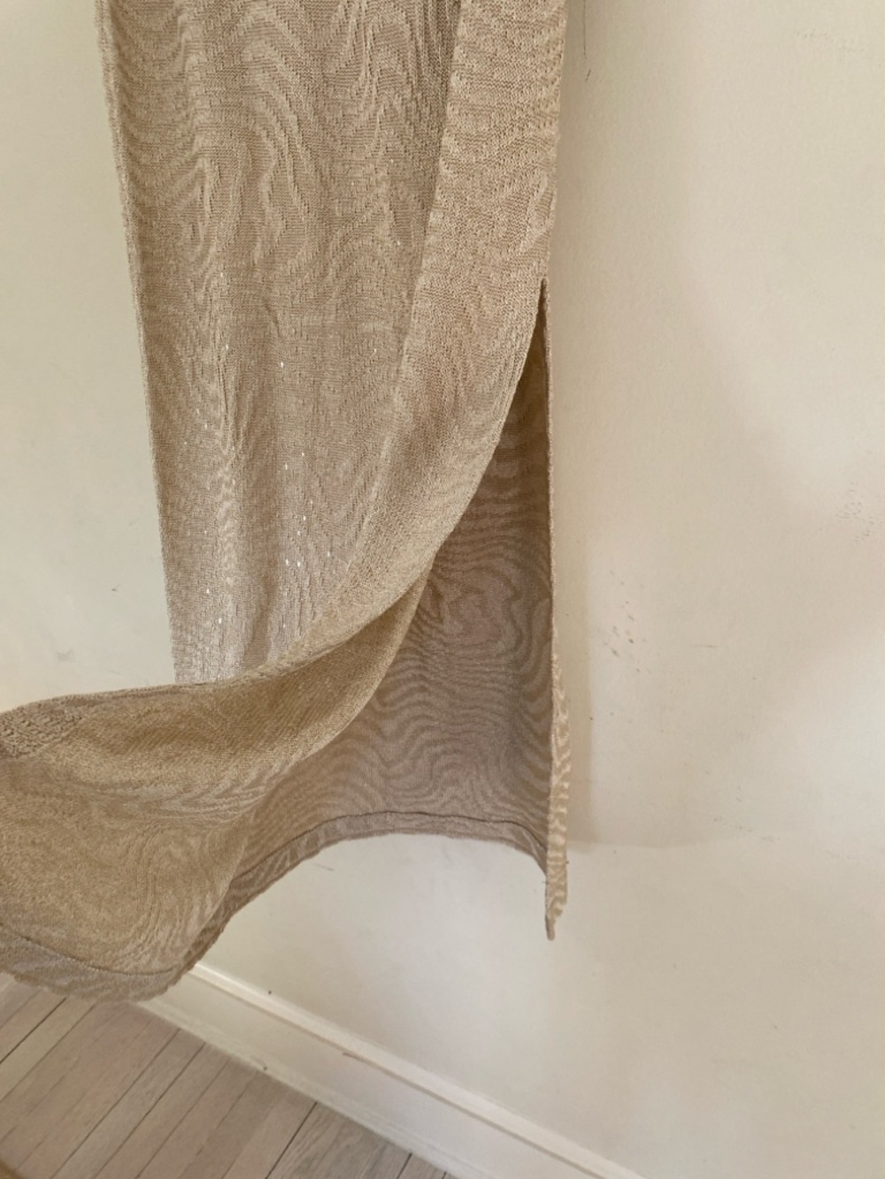 St. John Evening Metallic Knit Top Skirt Set in Champagne with Metallic Glint - Picture 12 of 15